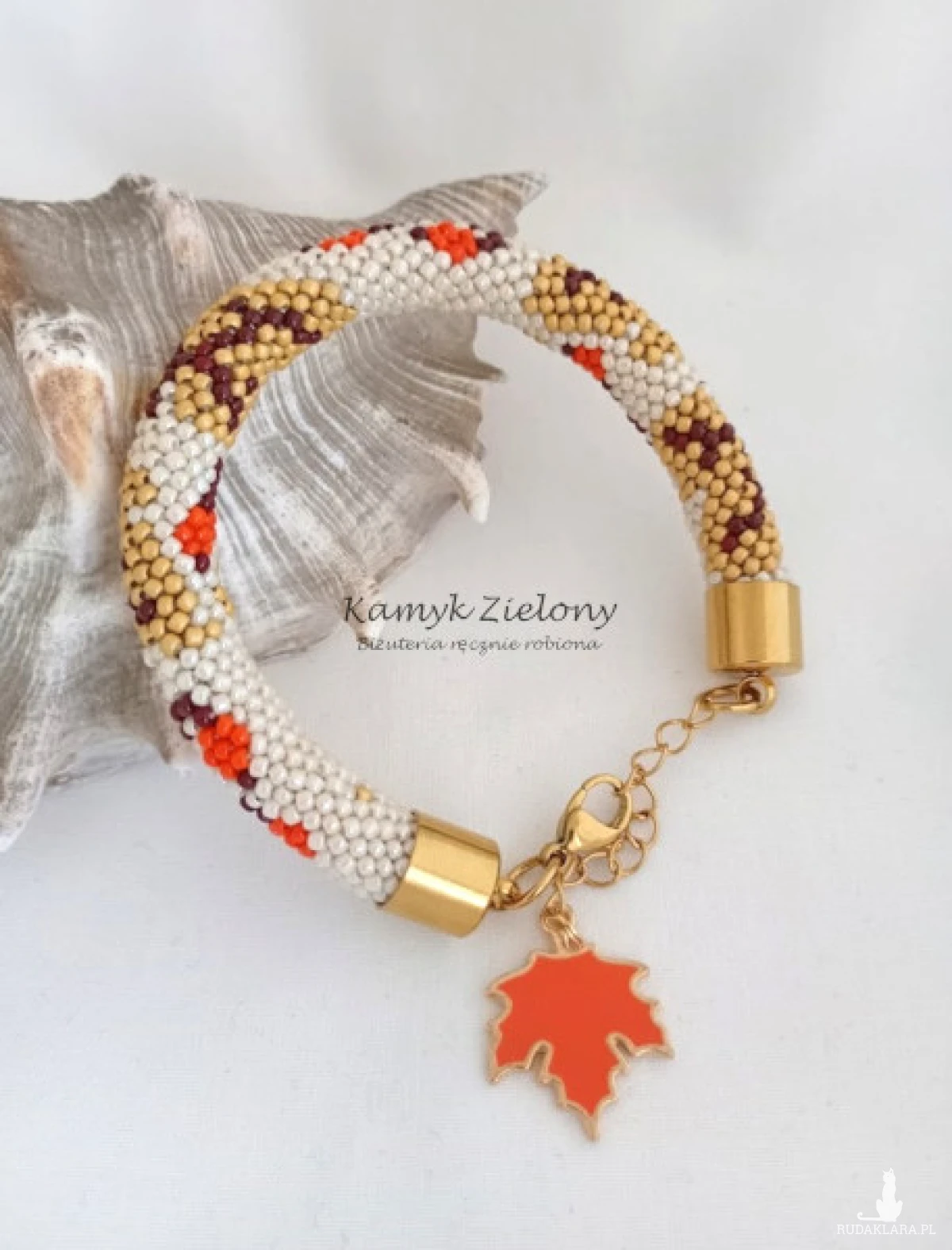 Bransoletka w jesienne liście - wykończenia ze stali chirurgicznej